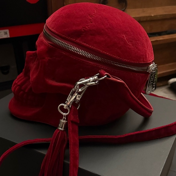 Killstar Red Skull Crossbody Bag Gothic Velvet Purse Tassel Strap EUC - Picture 2 of 13